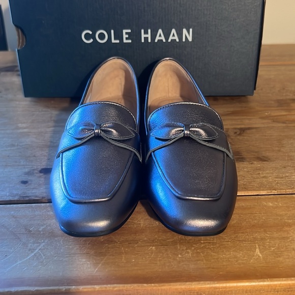 Cole Haan York bow loafer dark silver metallic size 7 - Picture 4 of 4